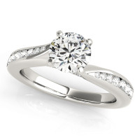 ENGAGEMENT RINGS SINGLE ROW PRONG SET